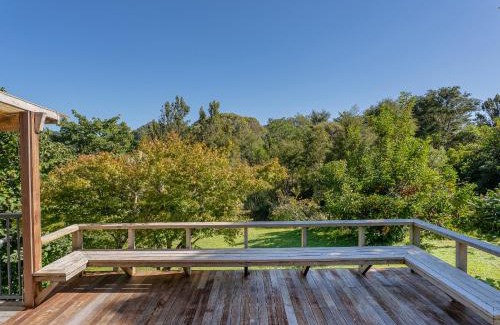 Whangamata Casa | Birdsong - Whangamata Holiday Home