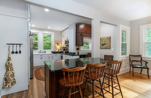 Montreat Casa | Birdwood | Renovated Historic Montreat Home with Deck, Fire Pit & 2 Grills!