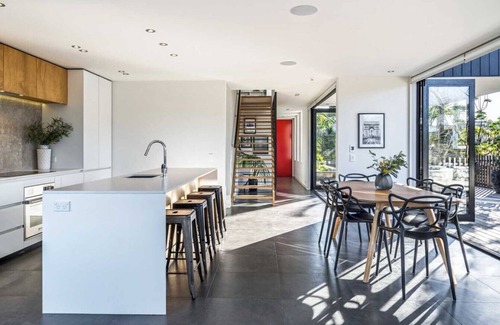 Birkenhead Casa | Birkenhead Point Beauty - quiet family home with amazing views.