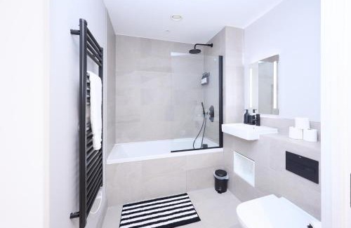 Birmingham City Centre Apartamento | Birmingham Gem 2-Bed with Netflix, Fun & Parking