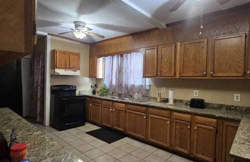 Norwood Casa | Birmingham's Spacious Uptown Family Retreat