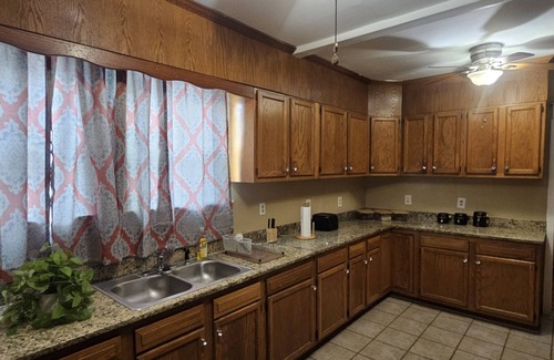 Norwood Casa | Birmingham's Spacious Uptown Family Retreat