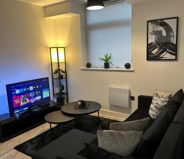 Bloxwich Apartamento | Birmingham Solihull 1-Bed Apt Sleeps 3 w Parking