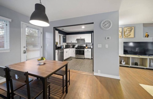 Birmingham Casa | Birmingham Urban Retreat: 2BR Cozy Haven