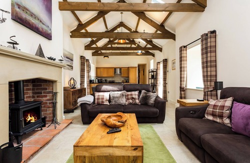 Edlingham Cabaña | BIRSLEY COTTAGE, pet friendly, country holiday cottage in Alnwick