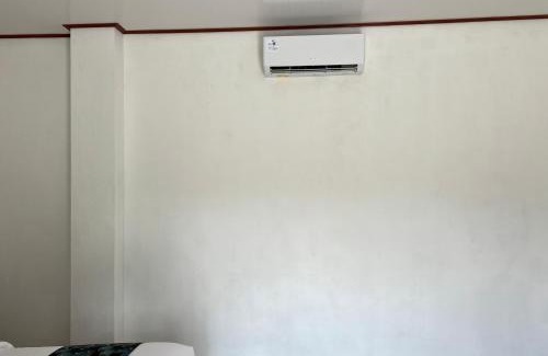 Sidemen Casa | Bisbis House Iseh village