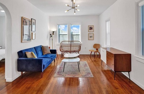 Northeast Miami Casa | Biscayne Deluxe Unit, 2br/1bath, Free Parking, Garden & Bbq!