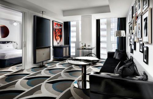 Toronto Entertainment District Hotel | BISHA, a Luxury Collection Hotel, Toronto