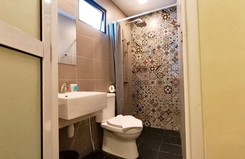 Historic George Town Hotel | BISHOP HOTEL