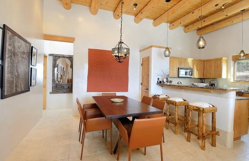 Tesuque Casa | ¡Disfruta de magníficas puestas de sol de Santa Fe con acceso a la piscina!