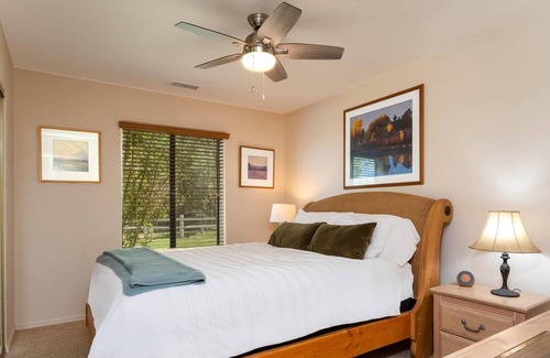 Clarkdale Casa | Bitter Creek Villa Suite - Hilltop Oasis—hot tub & free kayaking