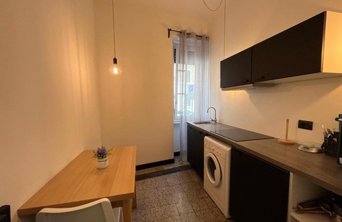 San Donato - Campidoglio Apartamento | Black and White Home