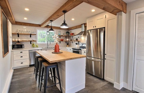 Grand Barachois Casa | Black Barn Family Beach House