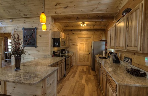 Bryson City Cabina | Negro Bear Lodge At Deep Creek estrenar cabina de Mtn Vistas, Polar Express 1 milla