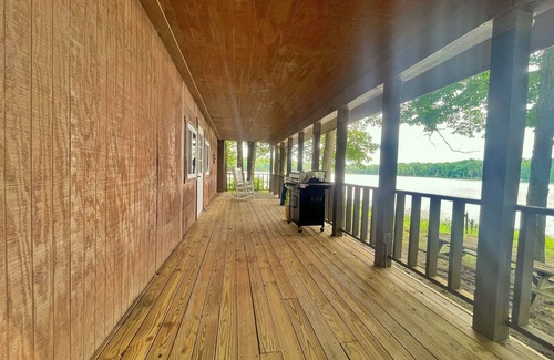 Lupton Cabina | Black Bear Lodge with Lake View