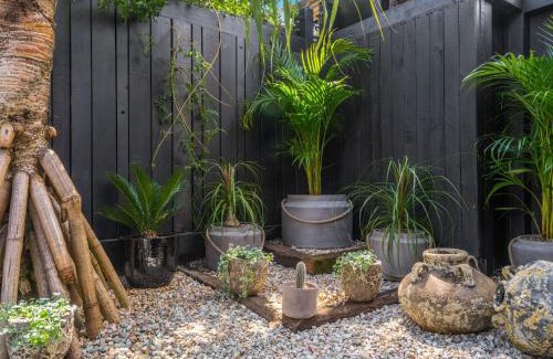 Bangalow Apartamento | Black Beauty Studio