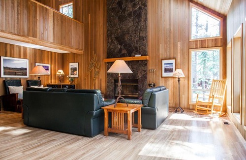 Black Butte Ranch Casa | Black Butte Ranch: NW Contemporary