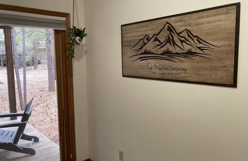 Black Butte Ranch Casa | Black Butte Style & Comfort Close to Glaze Meadow Rec Center-4 bedrooms + loft