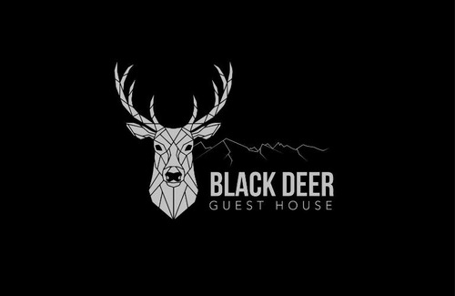 Czarna Gora Casa | Black Deer
