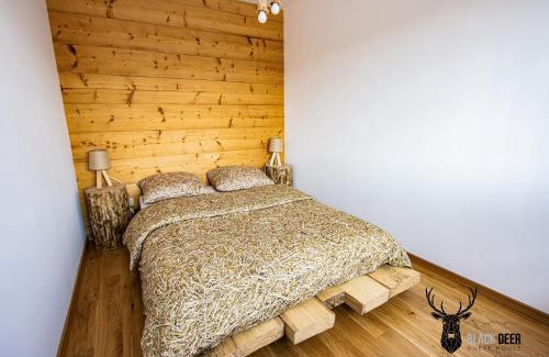 Czarna Gora Casa | Black Deer