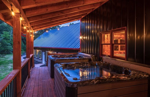 Logan Cabina | Black Eagle Lodge-Cabaña-Baño Privado