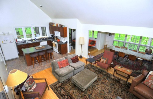 Berkeley Springs Cabina | Black Forest - 5 Bedroom Escape