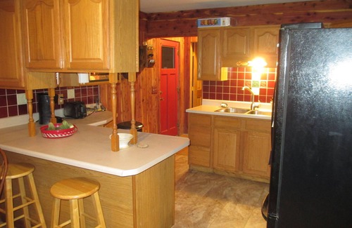 Rapid City Cabina | Black Hills Cabin centrally located near Pactola Lake.