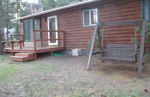 Rapid City Cabina | Black Hills Cabin centrally located near Pactola Lake.