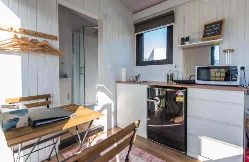 Waitoki Casa | Black Horse Cabin 1 by Tiny Away