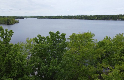 Tay Valley Cabaña | Black Lake Cottage w/ Hot Tub and Sauna