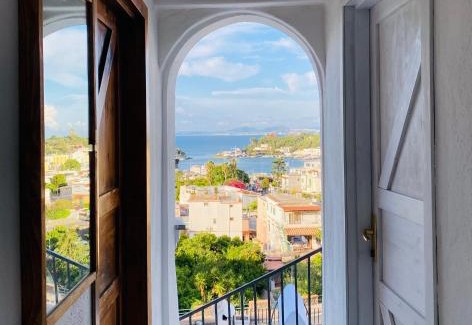 Ischia Porto Hotel | Black Market Hotel