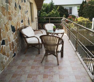 Chernomorets Casa | Black Pearl