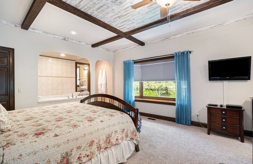 South Haven Cama Y Desayuno | Black River Inn Bed and Breakfast