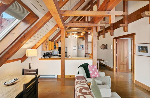 Ucluelet Casa | Black Rock Landing