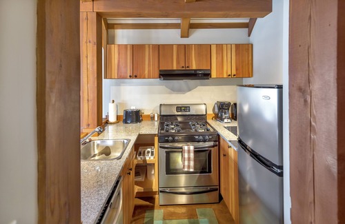 Ucluelet Casa | Black Rock Landing