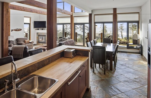 Ucluelet Casa | Black Rock Ridge