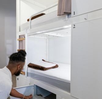 Centro - Sagrario Hostal | Black Swan Hostel Granada