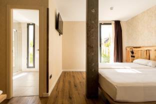 El Arenal Hostal | Black Swan Hostel Sevilla