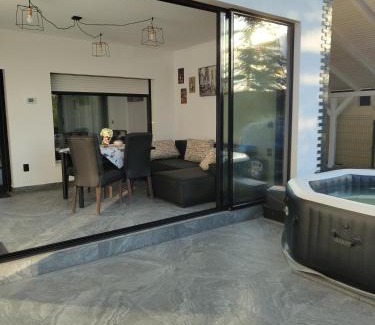 Ocna Mures Casa | Black&White House