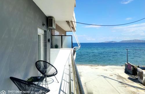 Korithion Apartamento | BLACK & WHITE SeaSide House Kalamia
