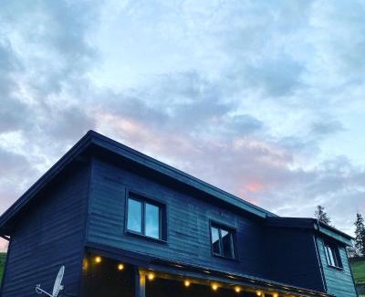Marisel Casa | Black Wood Cabin