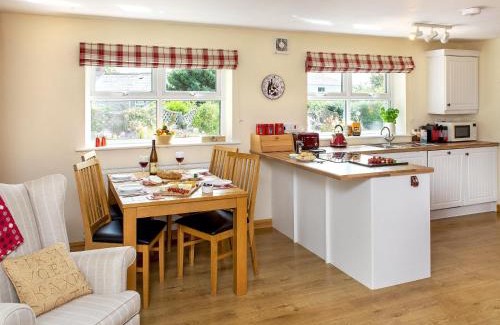 Trewen Casa | Blackberry Cottage