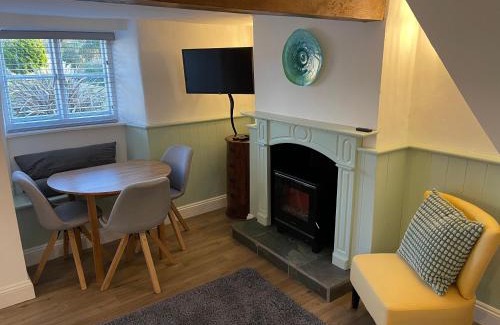 Twywell Casa | Blackbird Cottage
