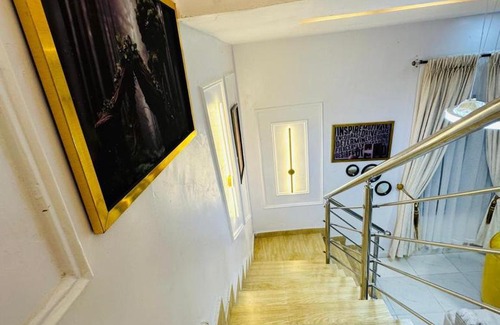 Ajah Apartamento | BlackDiamondVest Apartment and Suites