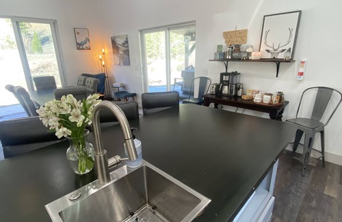 Missoula Casa | Blackfoot Riverfront Fishing Access & Mountain View. Hot Tub. Near Kettlehouse