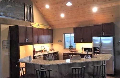 Smithwick Casa | blackhillslakehouse · Angostura-Black Hills Lakehouse- Beautiful!