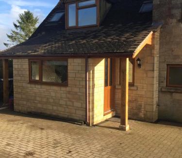 Birdlip Cabina | Blacklaines Annexe