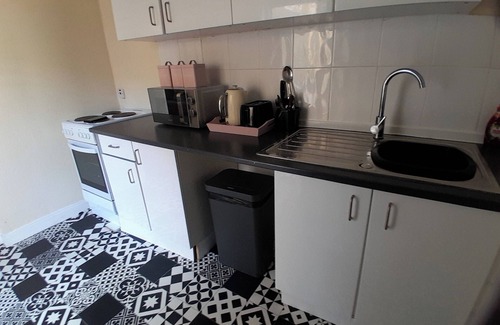 South Shore Apartamento | Blackpool - 1-bed Apartment - Sleeps 3 - Pets Allowed Smoking There is a Small Garden