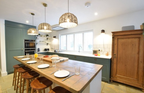 Wenhaston Cabaña | BLACKSHORE HOUSE, WENHASTON, pet friendly in Halesworth