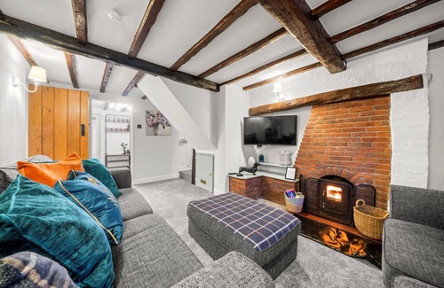 Hoar Cross Cabaña | Blacksmith Cottage - Luxury Cottages